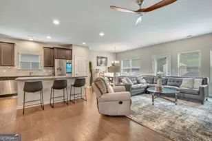 124 Thomaston St, Newnan, GA 30263 - Photo 14