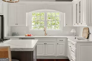 3146 Peachtree Dr NE, Atlanta, GA 30305 - Photo 10