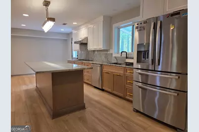 215 Calgary Drive, Peachtree City, GA 30269 - Photo 6