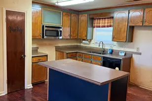 3138 Mobley Bridge Rd, Hogansville, GA 30230 - Photo 2