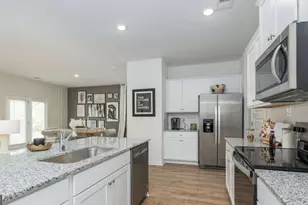 5435 Baybrook Cir, College Park, GA 30349 - Photo 16