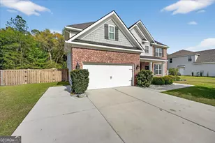 181 Timberland Cir, Richmond Hill, GA 31324 - Photo 2