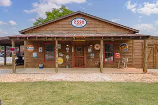 725 Amber Lakes Ct, Social Circle, GA 30025 - Photo 4