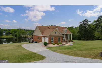 725 Amber Lakes Court, Social Circle, GA 30025 - Photo 8