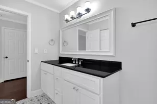 1104 Pine Heights Dr NE, Atlanta, GA 30324 - Photo 8