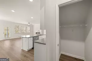 712 Ellis Spg Wy, Lawrenceville, GA 30045 - Photo 16