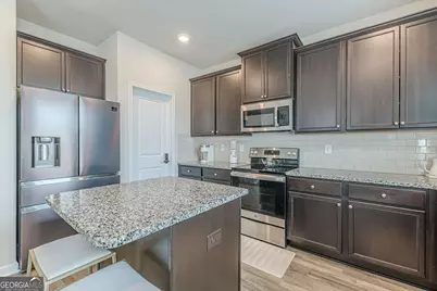 7425 Faith Street, Fairburn, GA 30213 - Photo 10