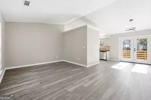 683 Wood Path Ct, Stone Mountain, GA 30083 - Photo 4