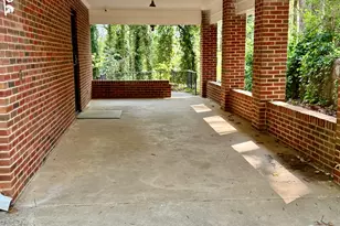 668 Lynn Cir SW, Atlanta, GA 30311 - Photo 2