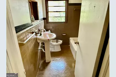 668 Lynn Circle SW, Atlanta, GA 30311 - Photo 8