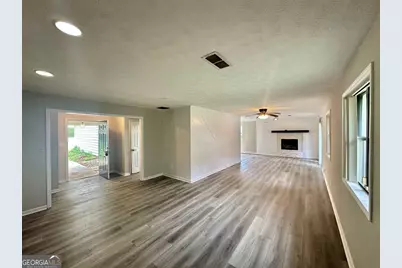 100 Lakeview Lane, Fayetteville, GA 30214 - Photo 8