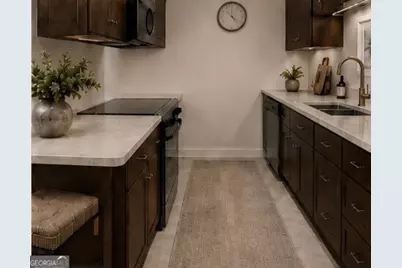 605 Candler Street #BLDG C UNIT 3, Gainesville, GA 30501 - Photo 2
