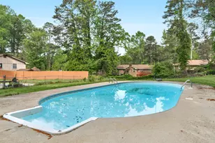 915 Strawberry Ct, Ellenwood, GA 30294 - Photo 24