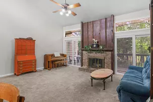 915 Strawberry Ct, Ellenwood, GA 30294 - Photo 2