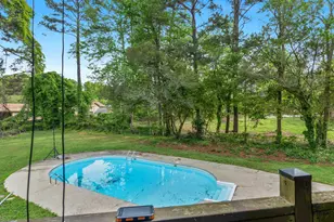 915 Strawberry Ct, Ellenwood, GA 30294 - Photo 22