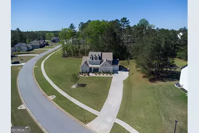 660 Genesee Point, Newnan, GA 30263 - Photo 2