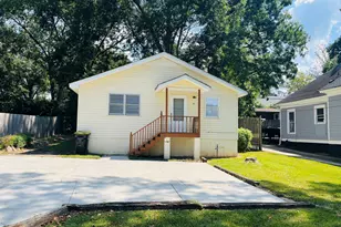 25 St Clair St, Newnan, GA 30263 - Photo 1