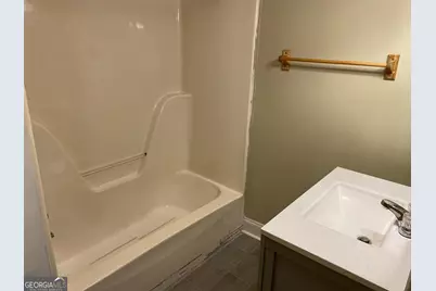 23 E New Street, Winder, GA 30680 - Photo 10