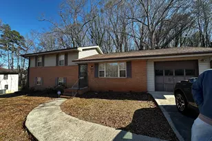 6182 Graceland Cir, Morrow, GA 30260 - Photo 2