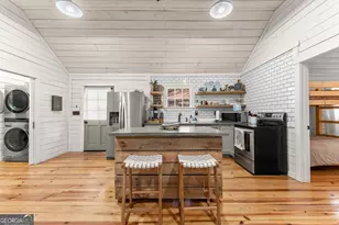 121 Waterfalls Wy, Clarkesville, GA 30523 - Photo 18