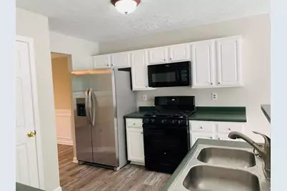 325 Barrington Grange Drive, Sharpsburg, GA 30277 - Photo 10