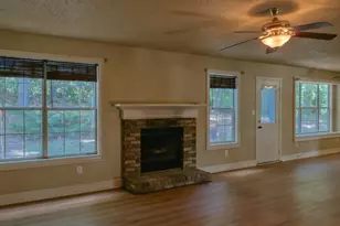 236 Hunting Ct, Jonesboro, GA 30236 - Photo 12