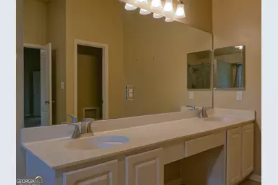 236 Hunting Court, Jonesboro, GA 30236 - Photo 18