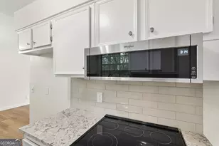 127 Greenbriar Ct, Savannah, GA 31419 - Photo 12