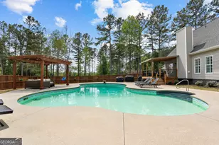 526 Kaitlin Cir, Griffin, GA 30223 - Photo 2