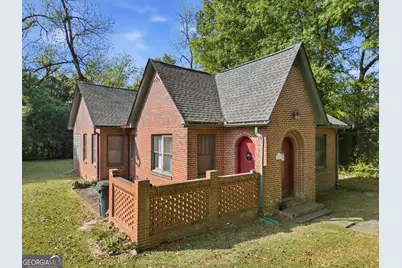 131 E Baldwin Street, Milledgeville, GA 31061 - Photo 2