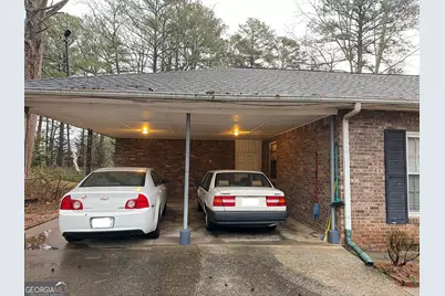 6112 Lynwood Dr, Forest Park, GA 30297 - Photo 2