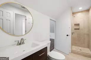 3975 Peachtree Dunwoody Rd NE, Atlanta, GA 30342 - Photo 30