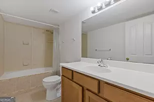 2870 Pharr Ct S, Atlanta, GA 30305 - Photo 14