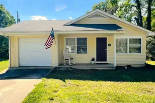 514 S Broad St, Toccoa, GA 30577 - Photo 1