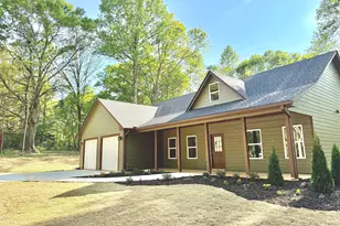 921 Silver Dollar Rd, Maysville, GA 30558 - Photo 1