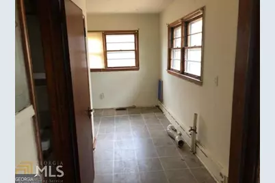 329 McDonough Road, Jackson, GA 30233 - Photo 10