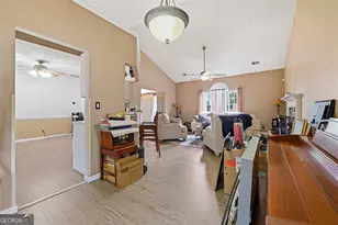 12257 Cypress Ln, Fayetteville, GA 30215 - Photo 6