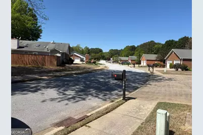 300 Wilbanks Drive, Fayetteville, GA 30215 - Photo 8