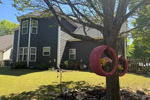 14 Camden Village Dr, Newnan, GA 30265 - Photo 2