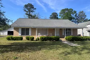 2401 W Elm St, Wrightsville, GA 31096 - Photo 2