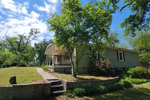 250 Wilcox Rd, Lagrange, GA 30241 - Photo 2