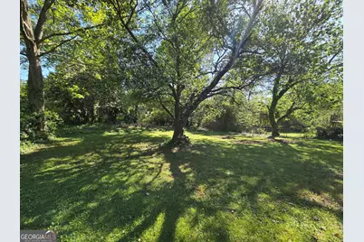 677 Shellnut Dr, Forest Park, GA 30297 - Photo 16