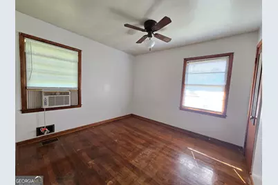 677 Shellnut Dr, Forest Park, GA 30297 - Photo 12