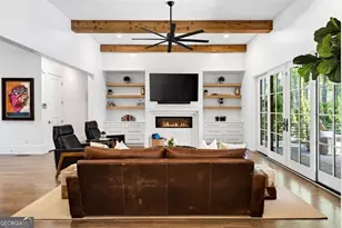 4075 Peachtree Dunwoody Rd NE, Atlanta, GA 30319 - Photo 8