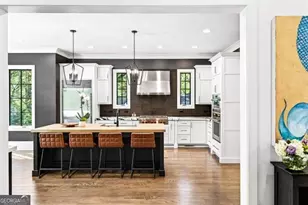 4075 Peachtree Dunwoody Rd NE, Atlanta, GA 30319 - Photo 12