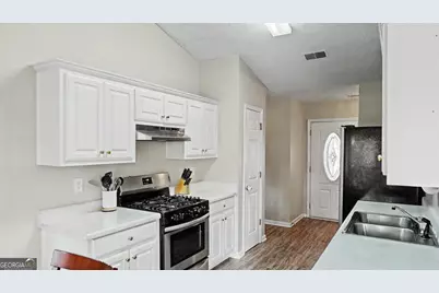 324 Amelia Garden Way, Lawrenceville, GA 30045 - Photo 4