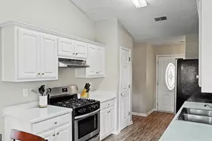 324 Amelia Garden Way, Lawrenceville, GA 30045 - Photo 4