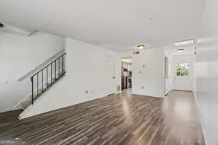 2060 Kings Gate Circle, Snellville, GA 30078 - Photo 4