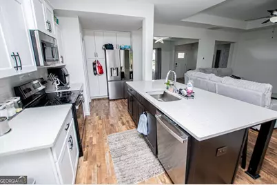 143 Springwood Drive, Carrollton, GA 30117 - Photo 10