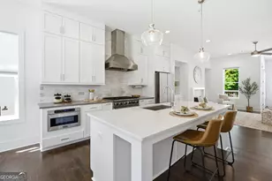 1801 Huntington Hill Ln NW, Atlanta, GA 30309 - Photo 8